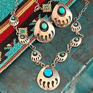 Native American Sterling Silver Turquoise Bear Claw Necklace and Earring Set